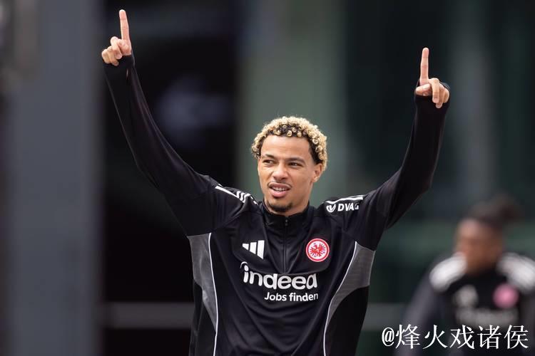 德天空：纽卡在和埃基蒂克的团队谈判，利物浦和曼联同样有意